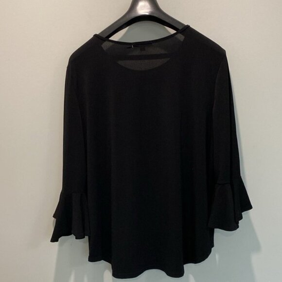 Green Envelope Los Angeles Black Bell Sleeve Flowy Blouse Size 2X - Picture 7 of 11